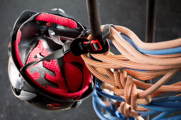 rock-climbing-1179323_1280.jpg