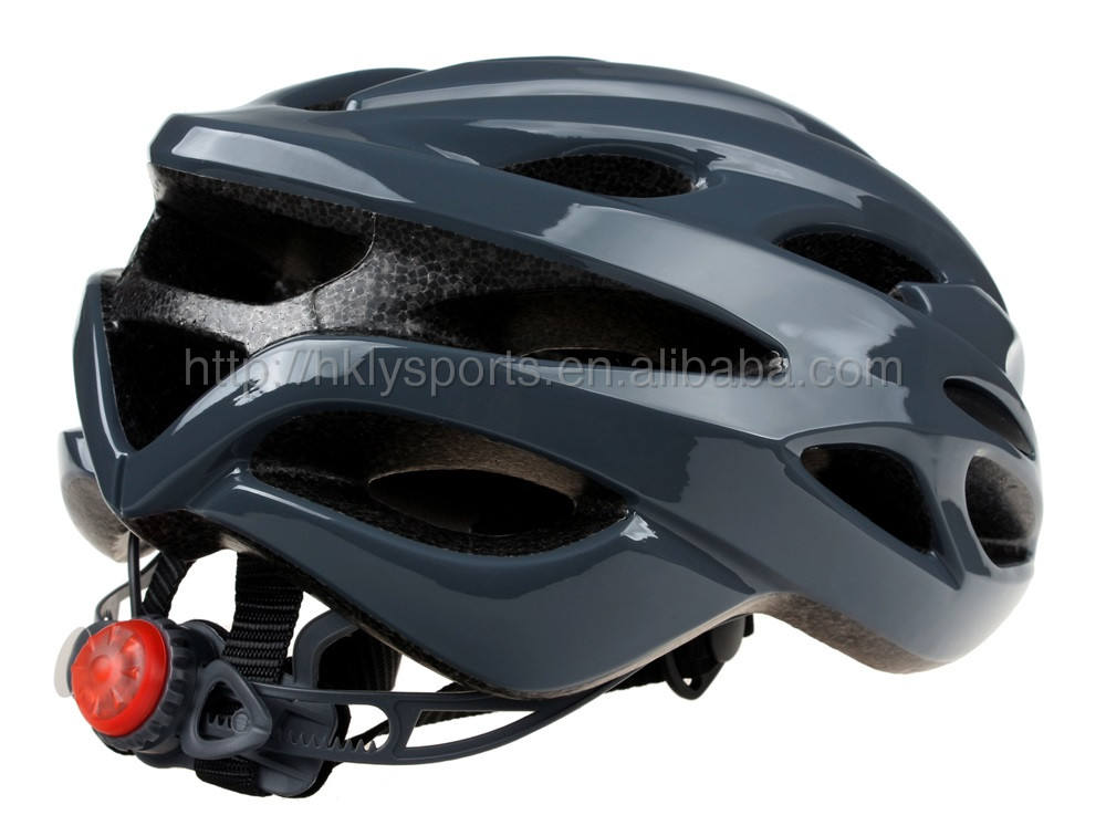 Casque de vélo en gros de mode casque de vélo adulte avec lumière de vélo LED