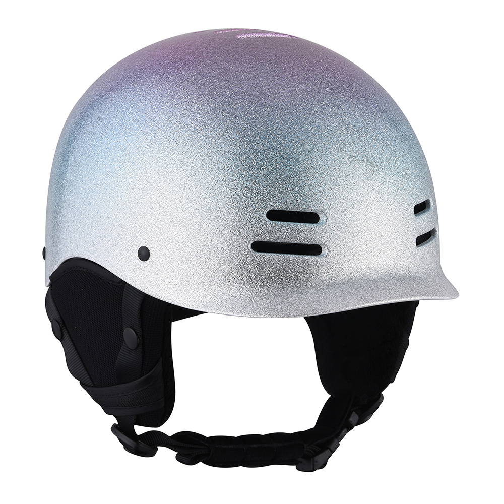 casques de ski à vendre