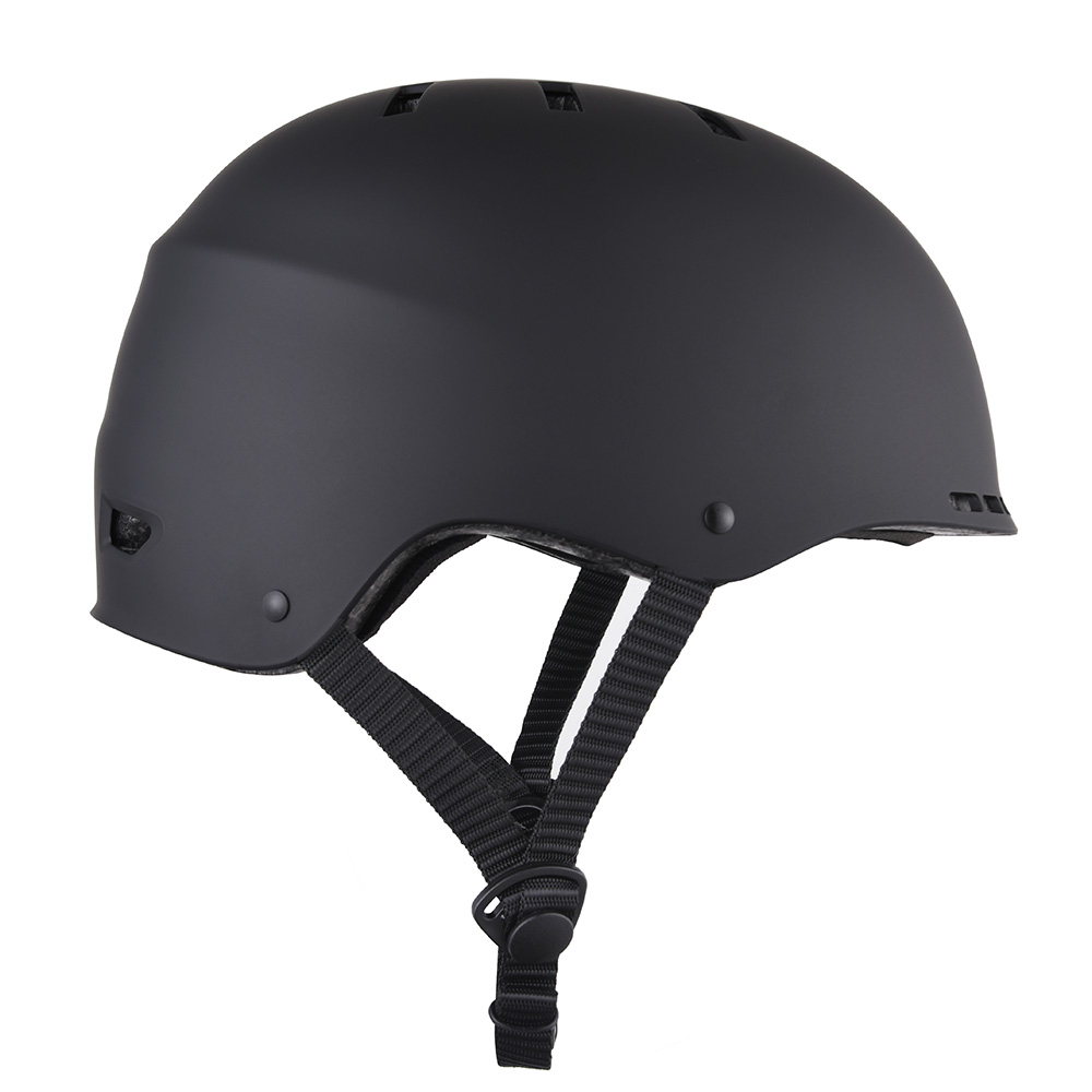 casque de skateboard