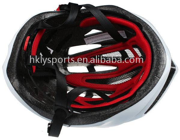 Casques de cyclisme personnalisés légers en fibre de carbone PC moulés approuvés CE