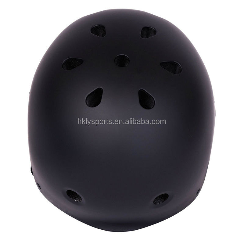 Casque de skate classique en gros casque de skateboard ABS coloré pour enfants