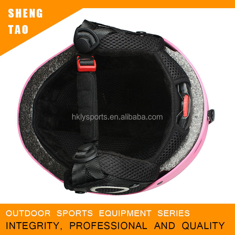 Solide et durable avec une longue durée de vie, couvre-casque de ski tendance.