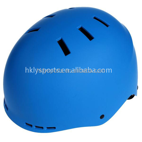 Casque de protection pour adultes à utiliser pour le skateboard